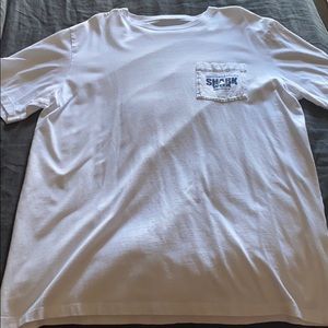 Vineyard Vines T-shirt